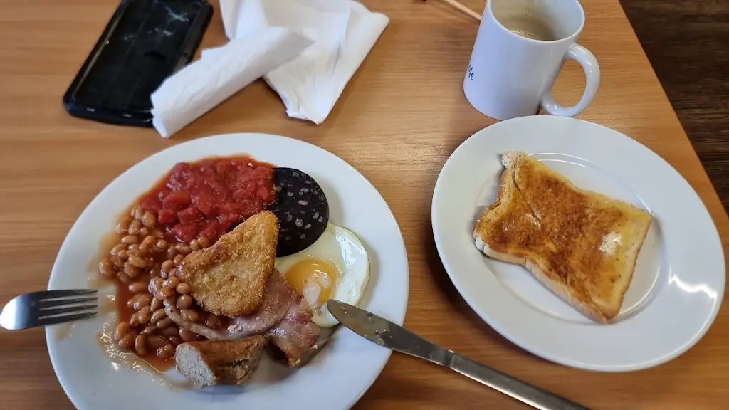 Gareth Sparrow_The Hideout_Attleborough_review