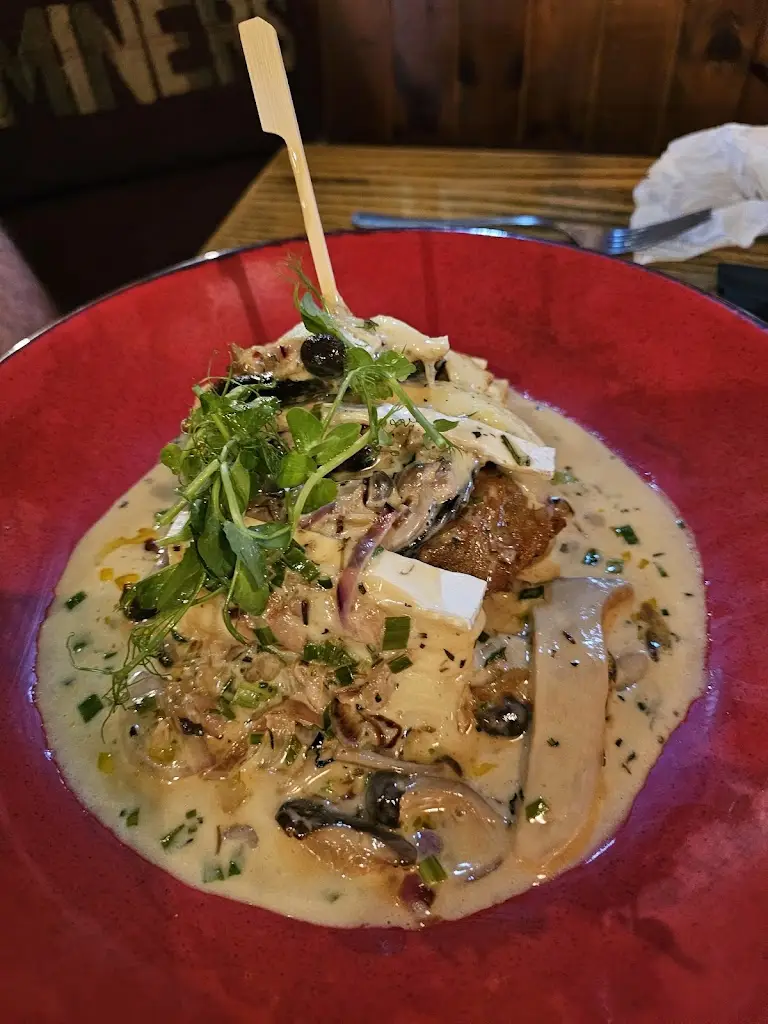 Jenni Billett_Jet Miners_Great Ayton_review