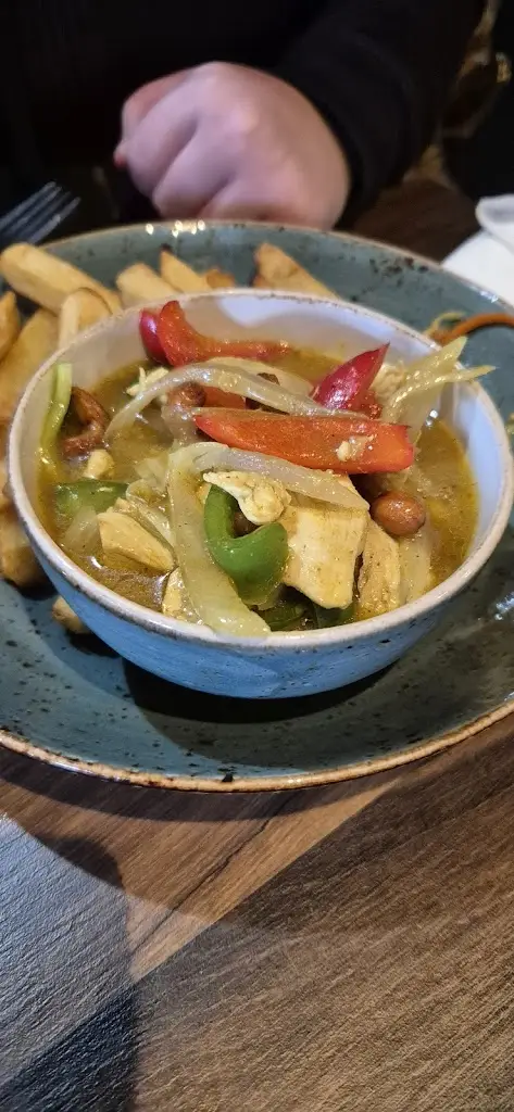 Laura Grieve_Y'Thai_Great Ayton_recensione