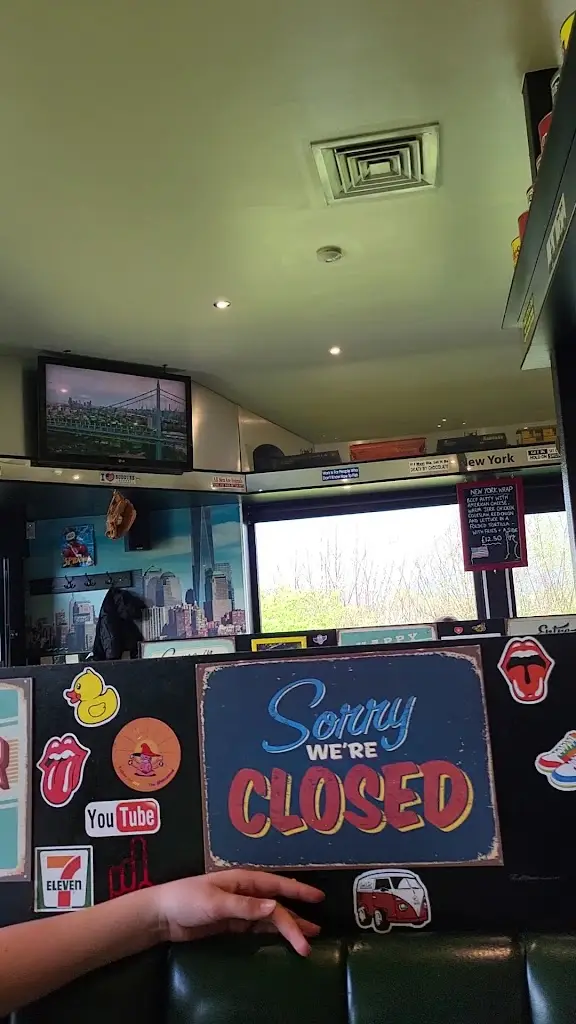 81 Hamburger Heaven_Hackleton_slider_image_2