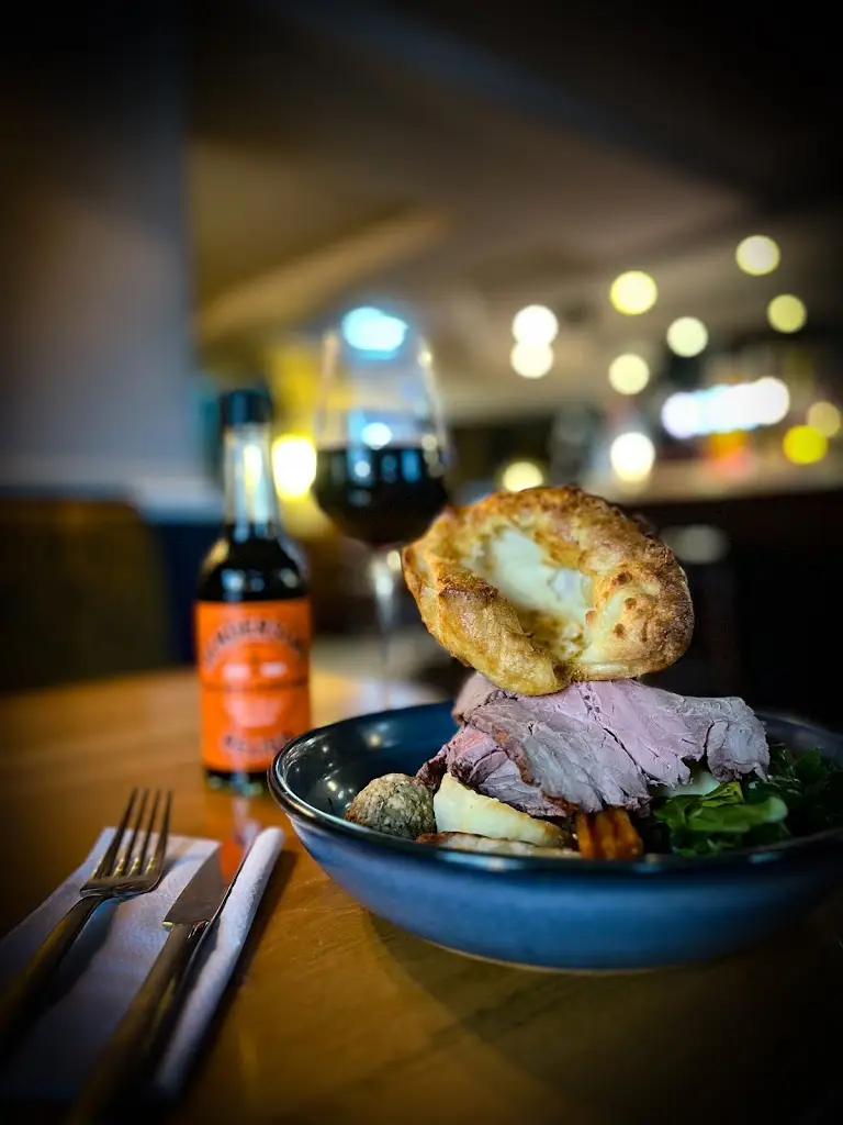 Menu_The White Hart_Greenhill_image_3