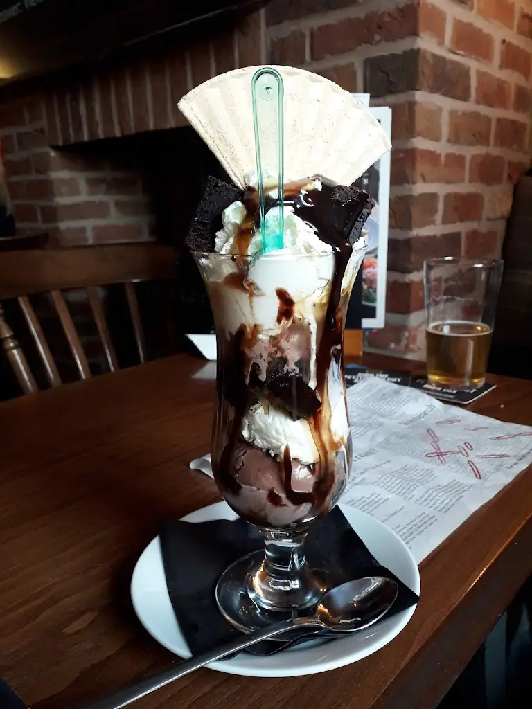 Menu_The White Hart_Greenhill_image_5