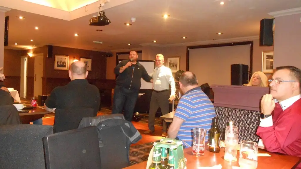 Bobby Mac Disco_Greenhills_Greenhill_review