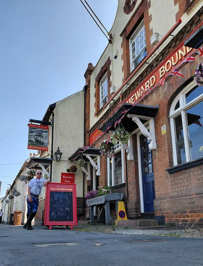 Matty (Naomi St Kent)_Homeward Bound_Halling_reseña