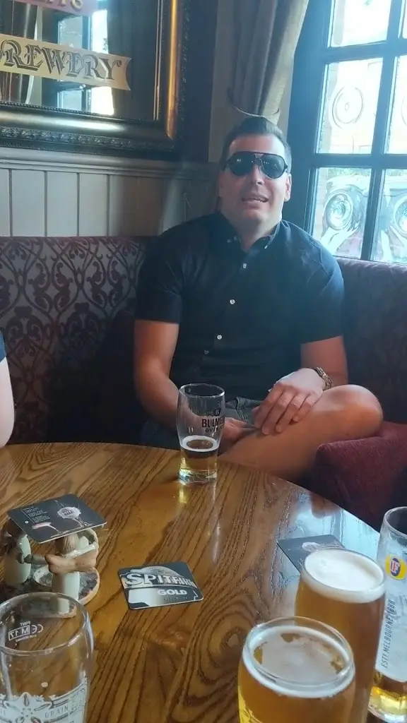 Homeward Bound_Halling_slider_image_2