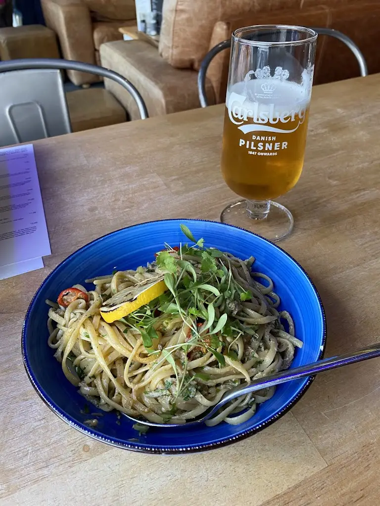 Gaff Rigger_Hamble-le-Rice_slider_image_3