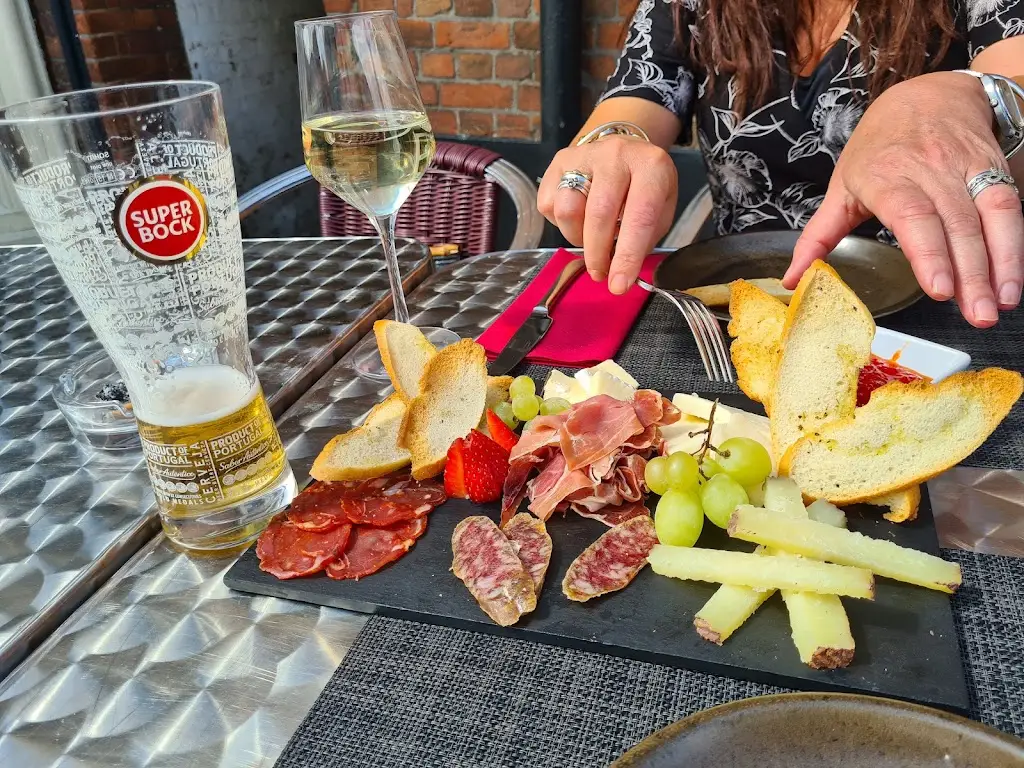 Menu_Whispers Wine Bar_Halstead_image_6