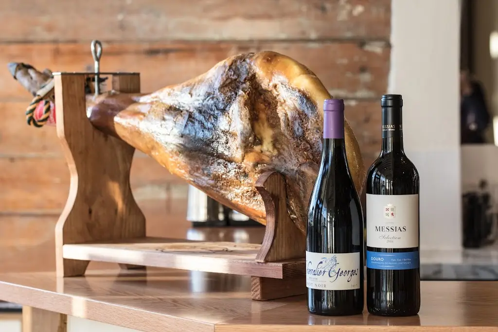 Whispers Wine Bar_Halstead_slider_image_2