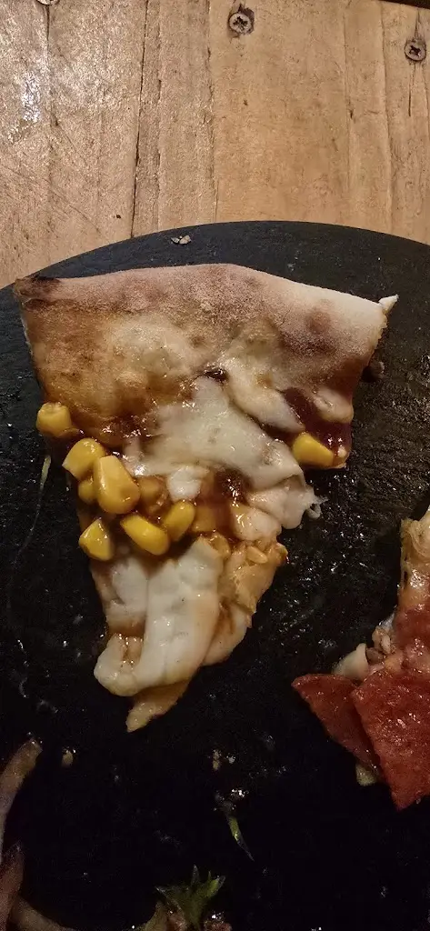 mark walden_Fired Up Pizza_Halstead_review