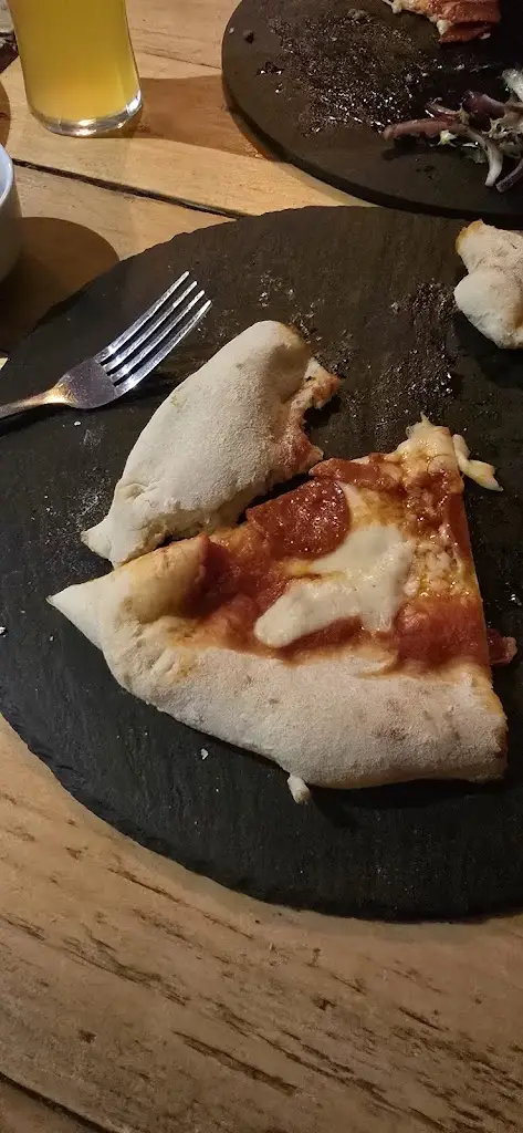 Fired Up Pizza_Halstead_slider_image_2