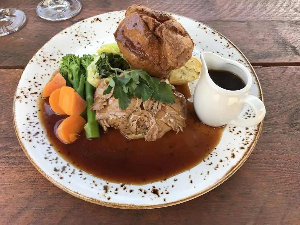 Menu_Everybodys_Guiseley_image_9