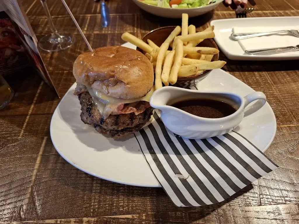 Daniel Smith_The White Cross Hotel_Guiseley_review