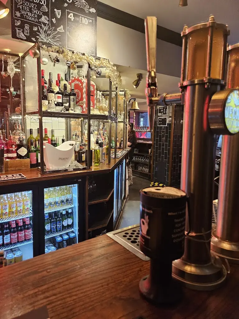 Station_Guiseley_slider_image_1