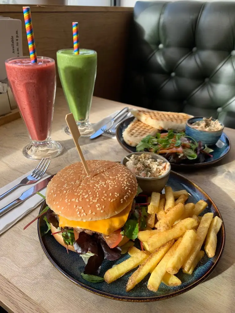 Corner House Kitchen & Dessert Bar_Guiseley_slider_image_2