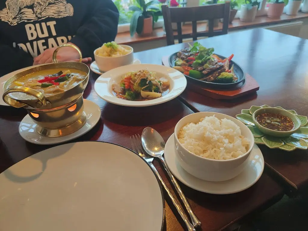 Menu_Luck Thai Restaurant_Guiseley_image_7