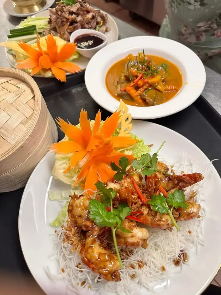 Luck Thai Restaurant_Guiseley_slider_image_3