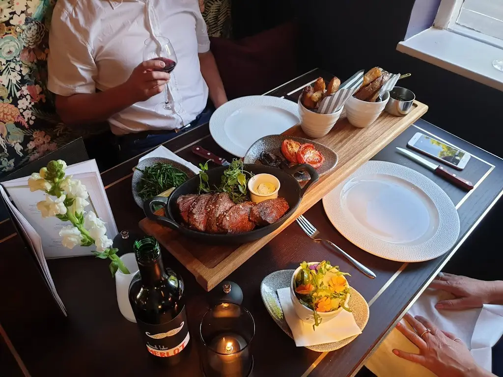 Menu_Lyttelton Arms_Hagley_image_7