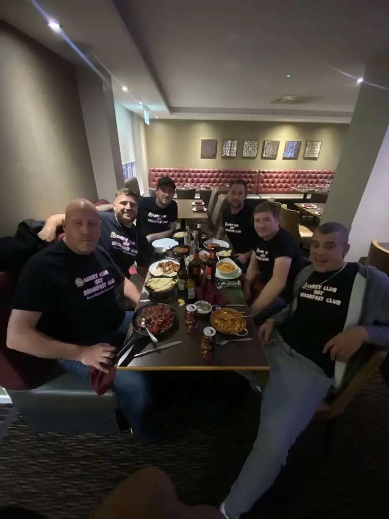 Ian Harding_New Delhi_Hagley_review