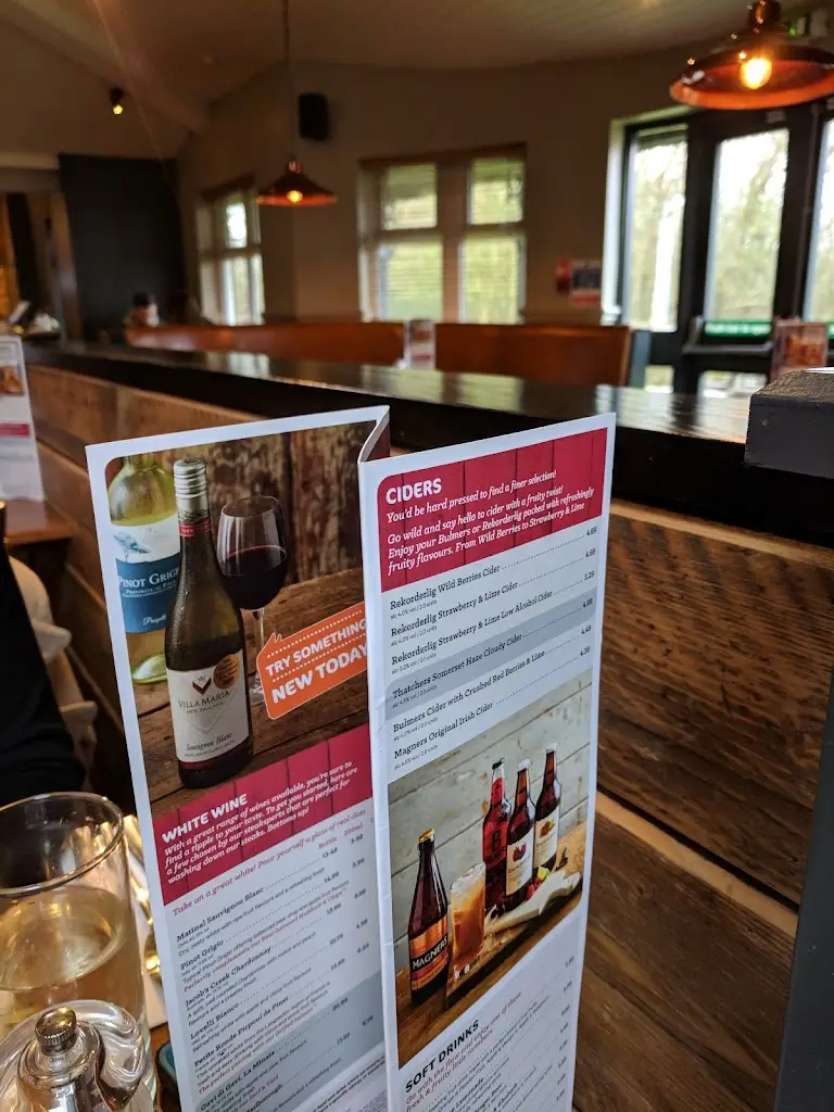 Menu_Badgers Sett Beefeater_Hagley_image_3