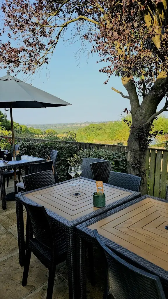 Sheislikea Wind_The Swallow's Nest_Halesowen_review