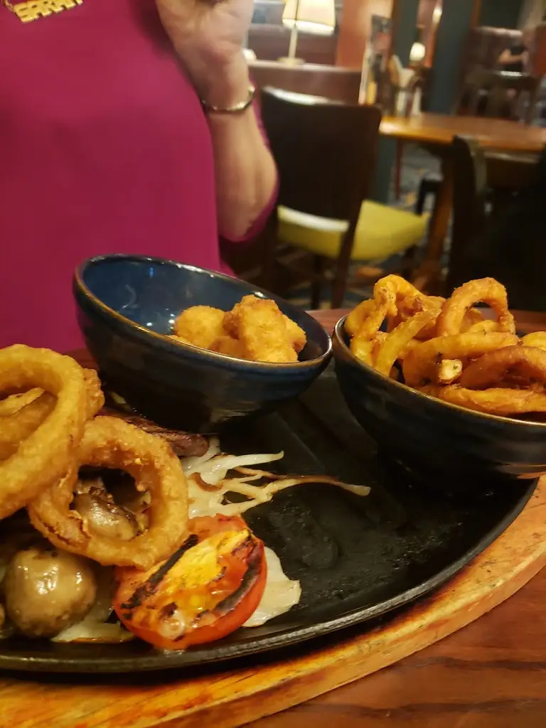 Mildred Marmite_The Stag And Three Horseshoes_Halesowen_review