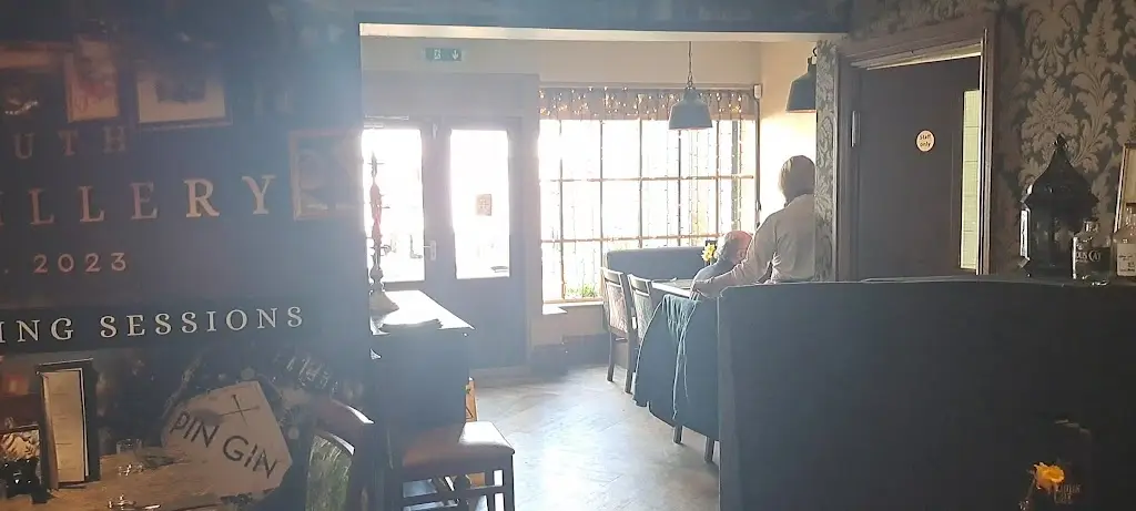 Chip Marley_Curious Cat_Grimsby_review