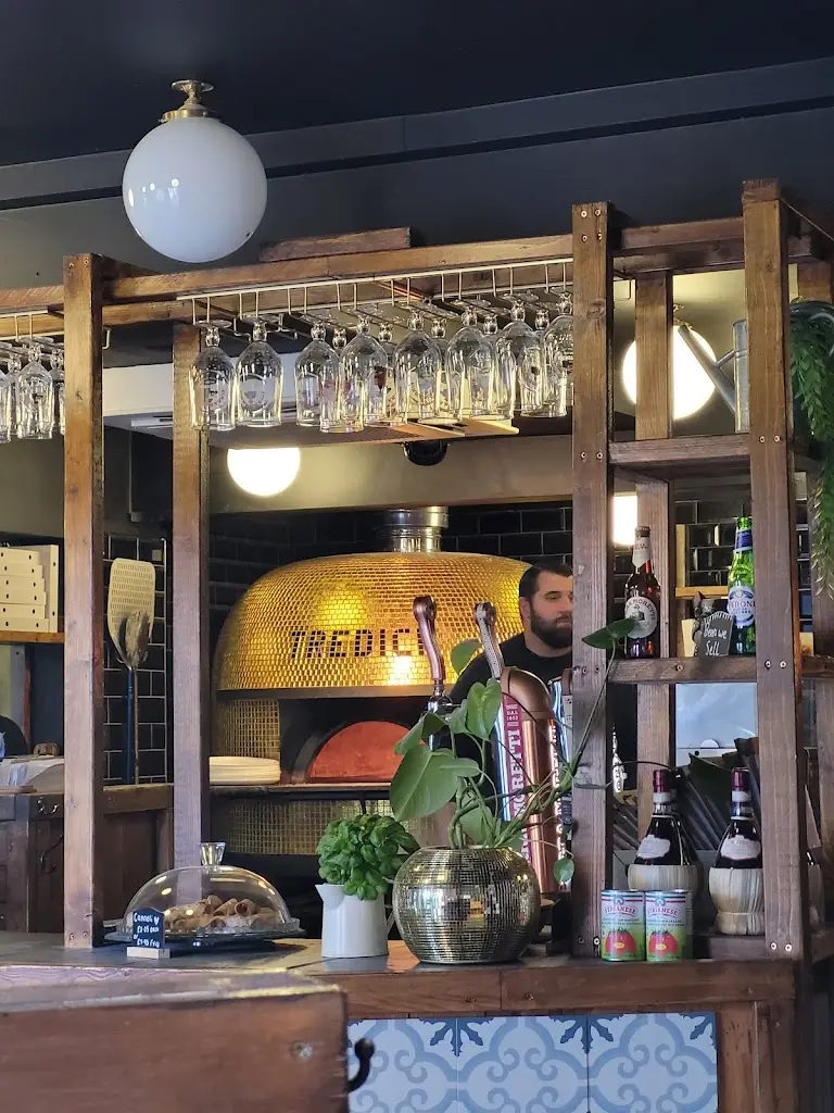 Tredici Wood Fired Pizzeria_Grimsby_slider_image_3