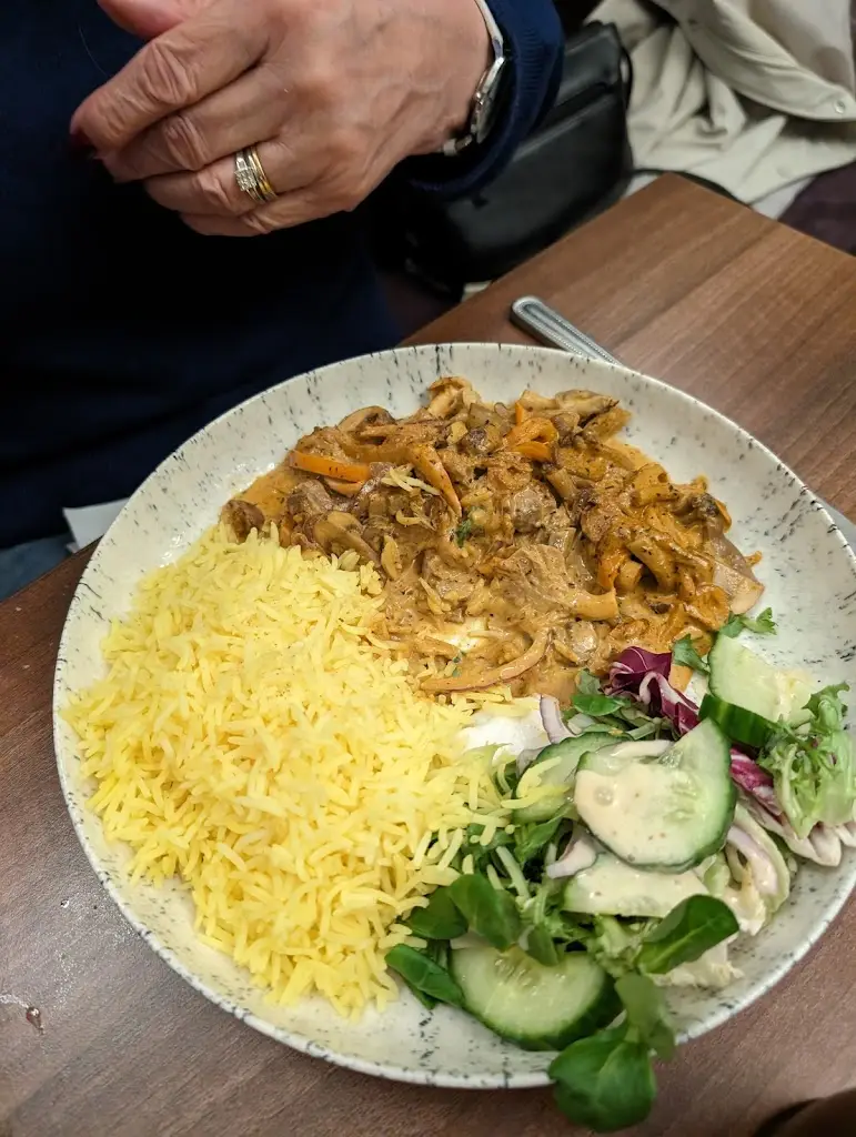 Joanna Mac_Abbys Wine Bar & Bistro_Grimsby_review