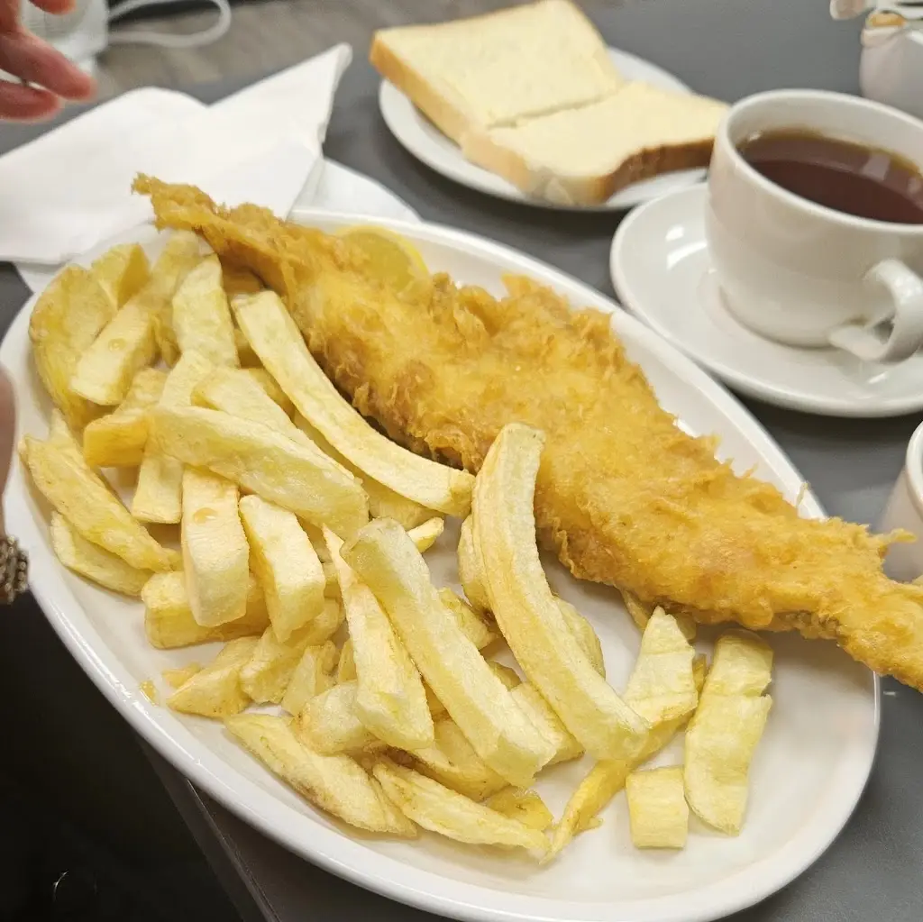 Amy Naylor_St James Fish Restaurant_Grimsby_review
