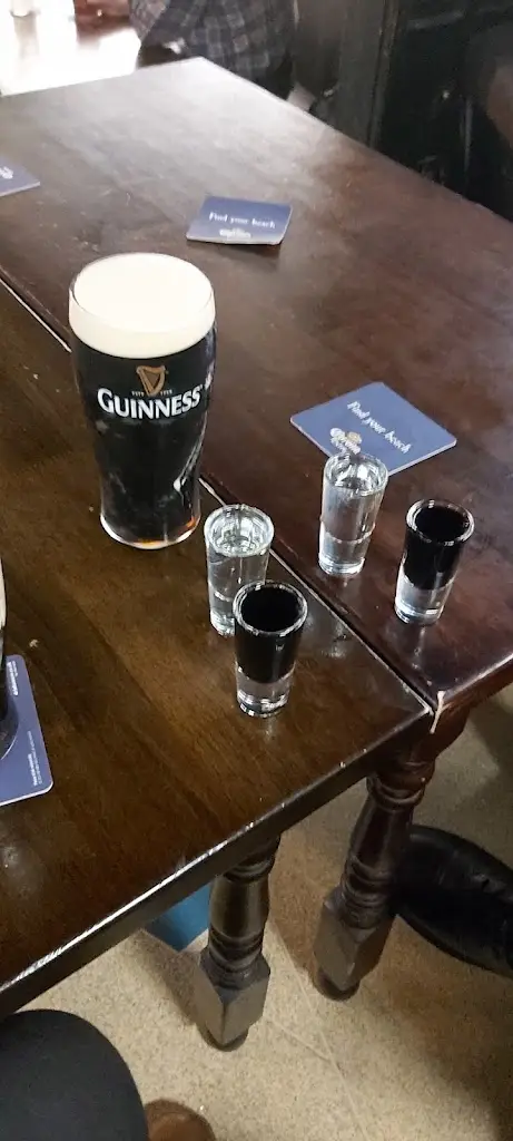 Tom kavanagh_The Barge_Grimsby_review