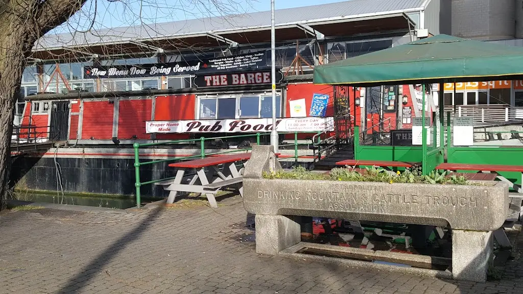 The Barge_Grimsby_slider_image_1