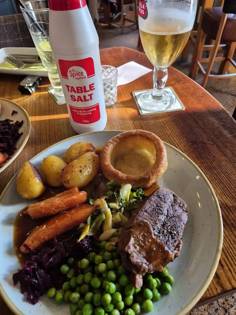 Richard Barber_The Wheatsheaf_Grimsby_review