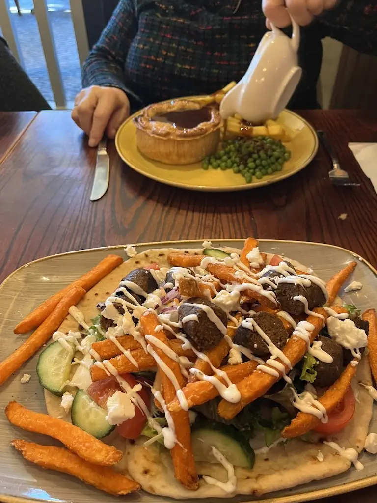 Rae Fox_Trawl_Grimsby_review