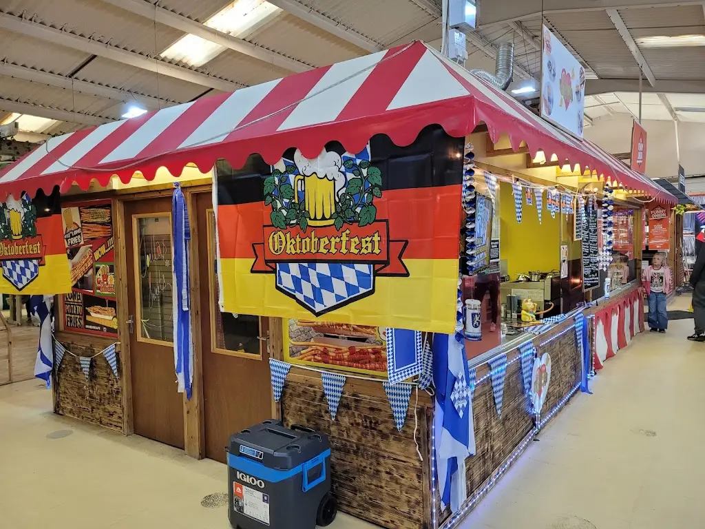 Kestas Ž_Joellas_Grimsby_review