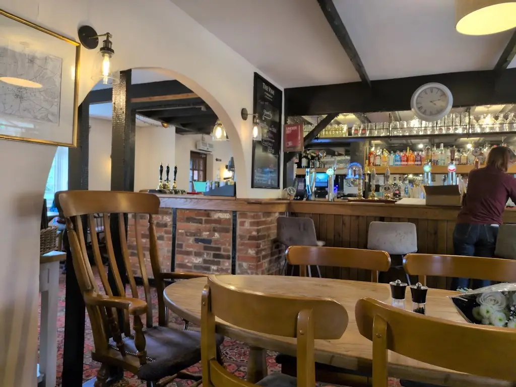 Andrew Brooks_The Vine at Hannington_Hannington_review