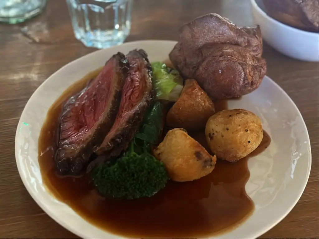 Georgia Coward_The Crown Inn, Harbury_Harbury_review