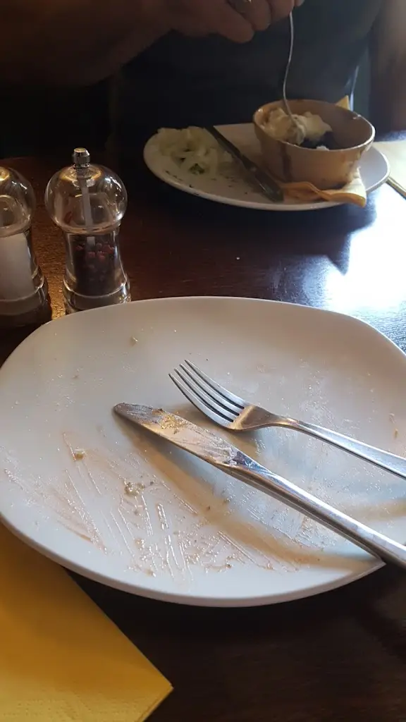 Menu_The Carpenters Arms_Harlington_image_9