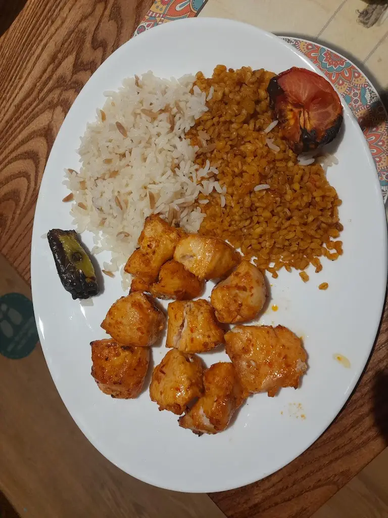 Rebecca Louise_A&M 5 Star Turkish Restaurant_Attleborough_review