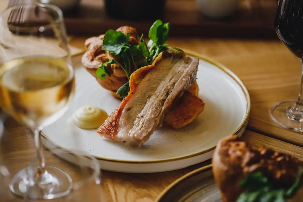 The Boat_Hampton in Arden_slider_image_3