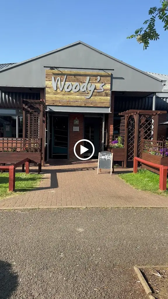 Woody's Bar and Restaurant_Hardingstone_slider_image_2