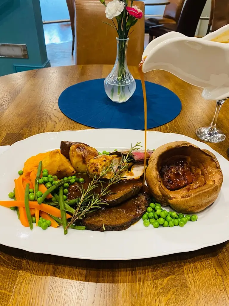 Woody's Bar and Restaurant_Hardingstone_slider_image_3