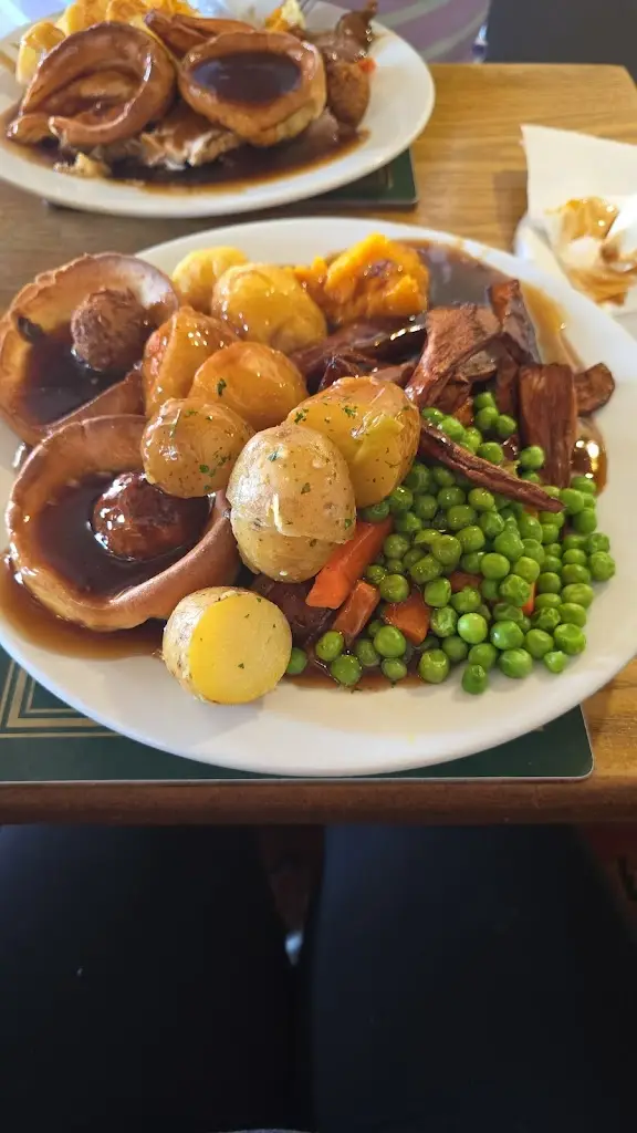 Laura_Round Of Gras_Badsey_review