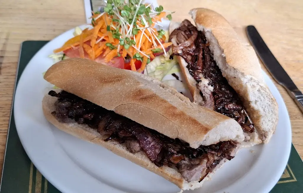 Julie Martin_Round Of Gras_Badsey_review