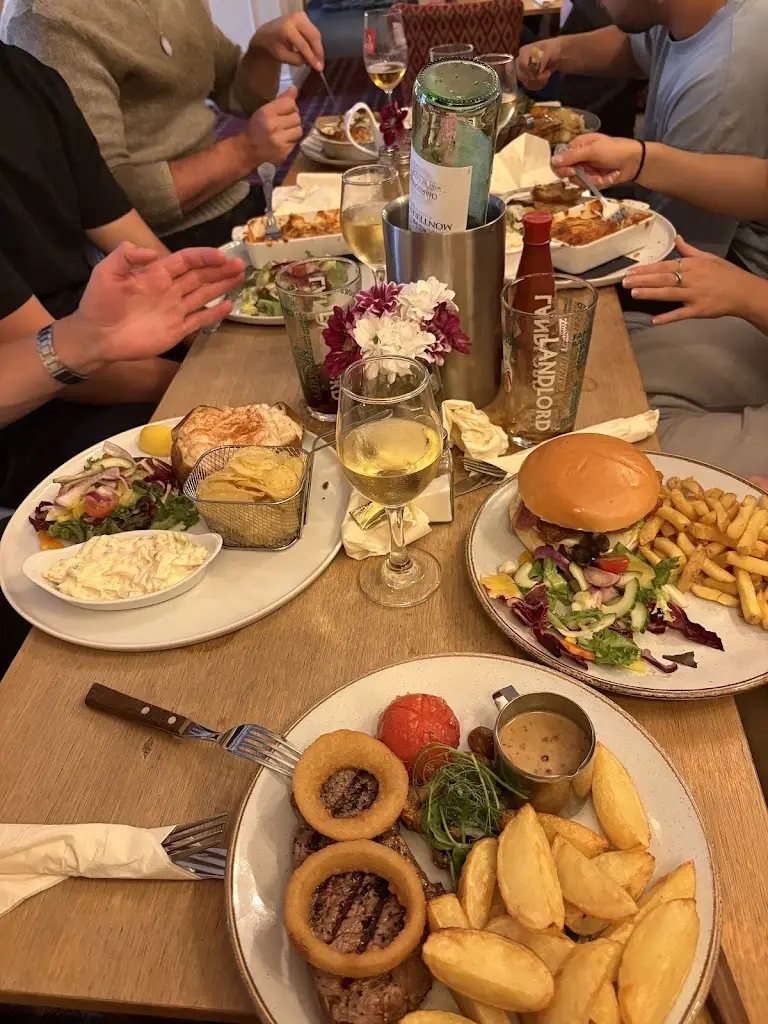 Tia Mills_Manor House Hotel, Pub & Restaurant_Haltwhistle_review