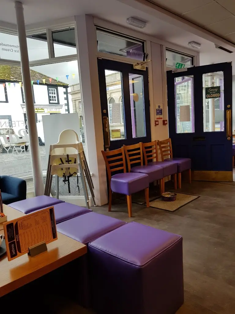 Sallie Little_Jethros_Haltwhistle_review