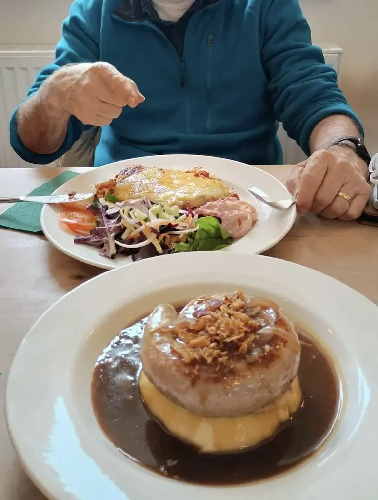 Amelia N_The Samson Inn Community Pub_Haltwhistle_review