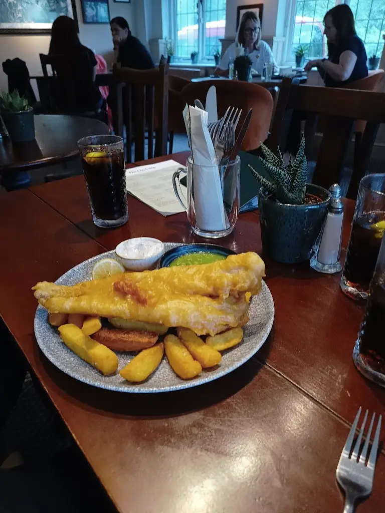 Menu_Coy Carp Harefield_Harefield_image_7