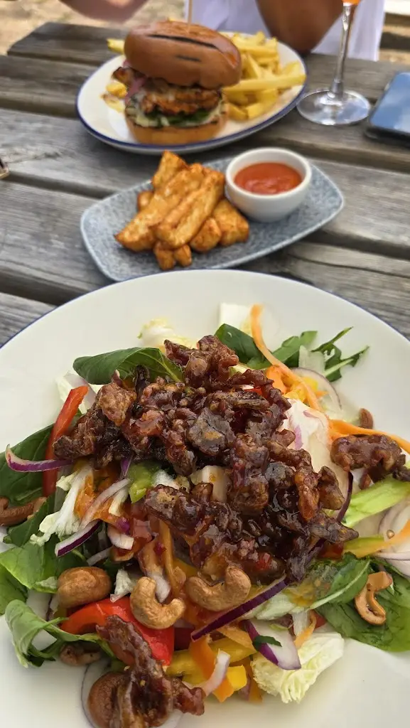 Louise McAuliffe_The Old Orchard_Harefield_review