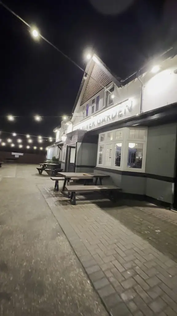 Veena N_The River Garden_Harefield_review