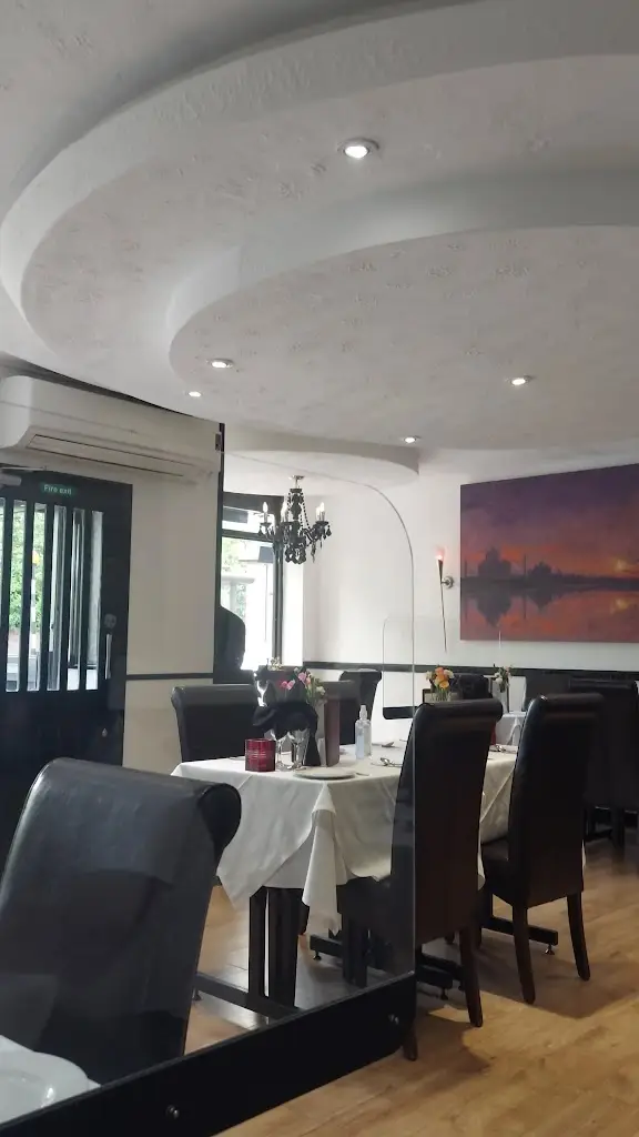 Nabab Restaurant_Harefield_slider_image_2